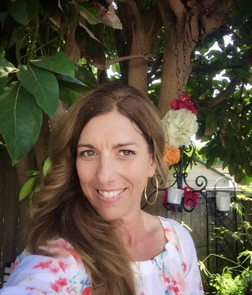 Rose Burrows professional voiceover artist with 25 years radio experience
